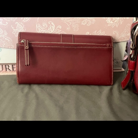 Coach leather RED hobo well loved - Picture 6 of 7